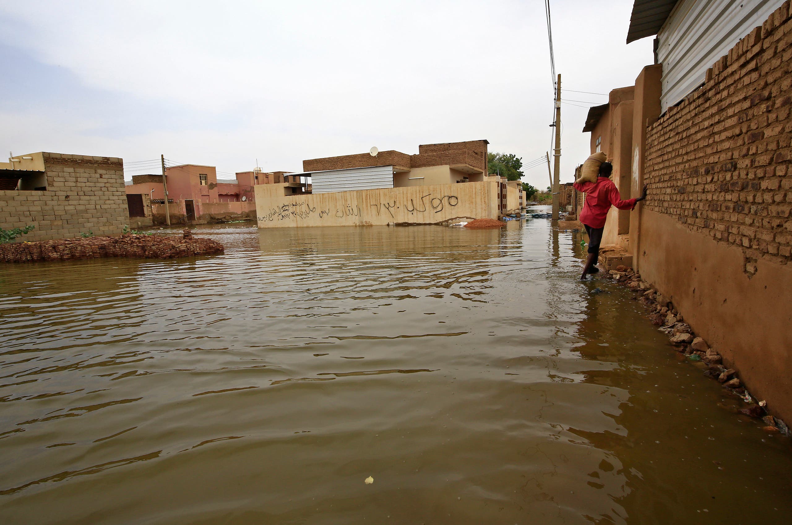 فيضان السودان يقضي على 120 منزل ووصل لمدينة جديدة بشكل استثنائي