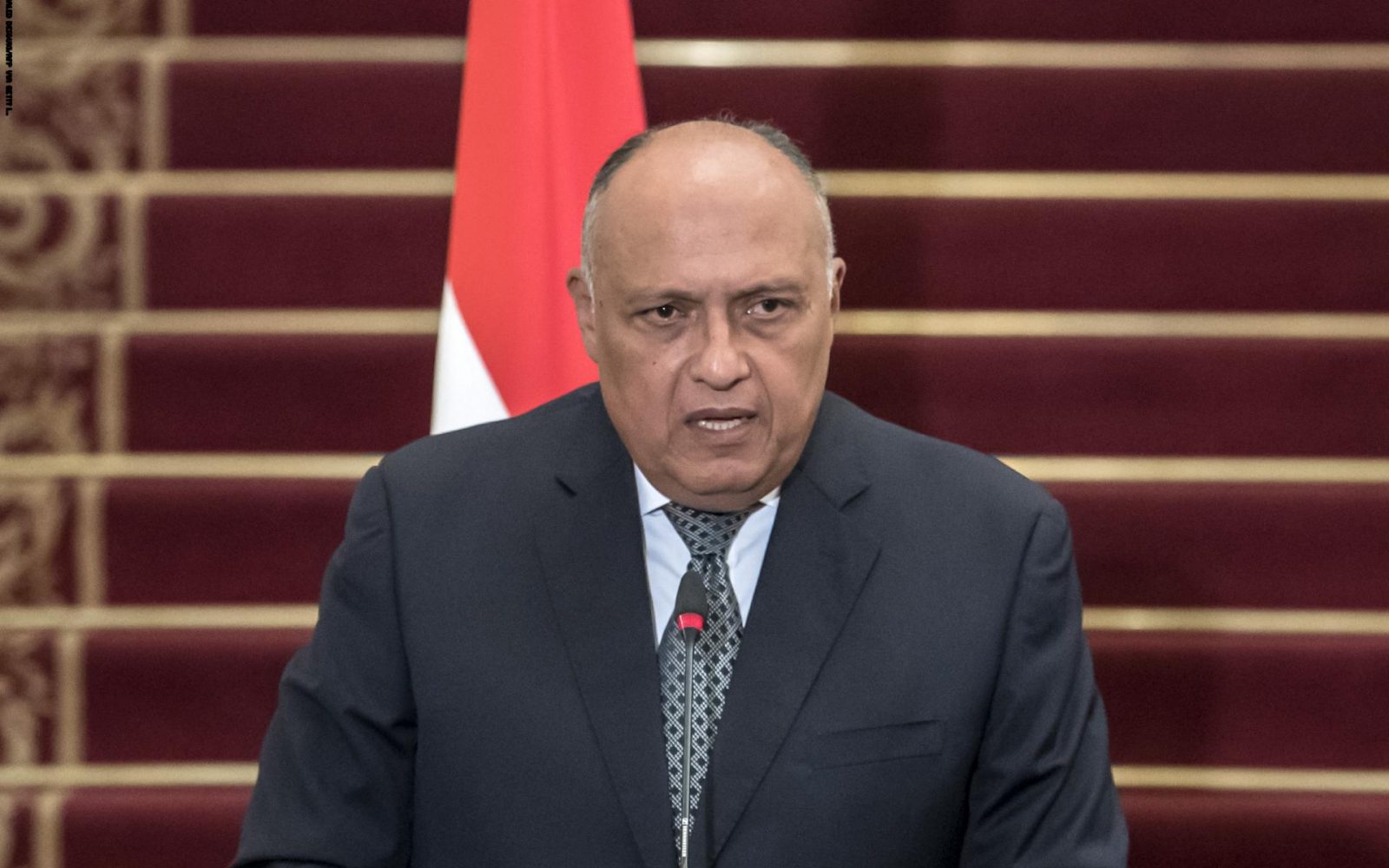 وزير الخارجية المصري يبحث مع نظيرة البريطاني الموضوعات المتعلقة بين الجانبين