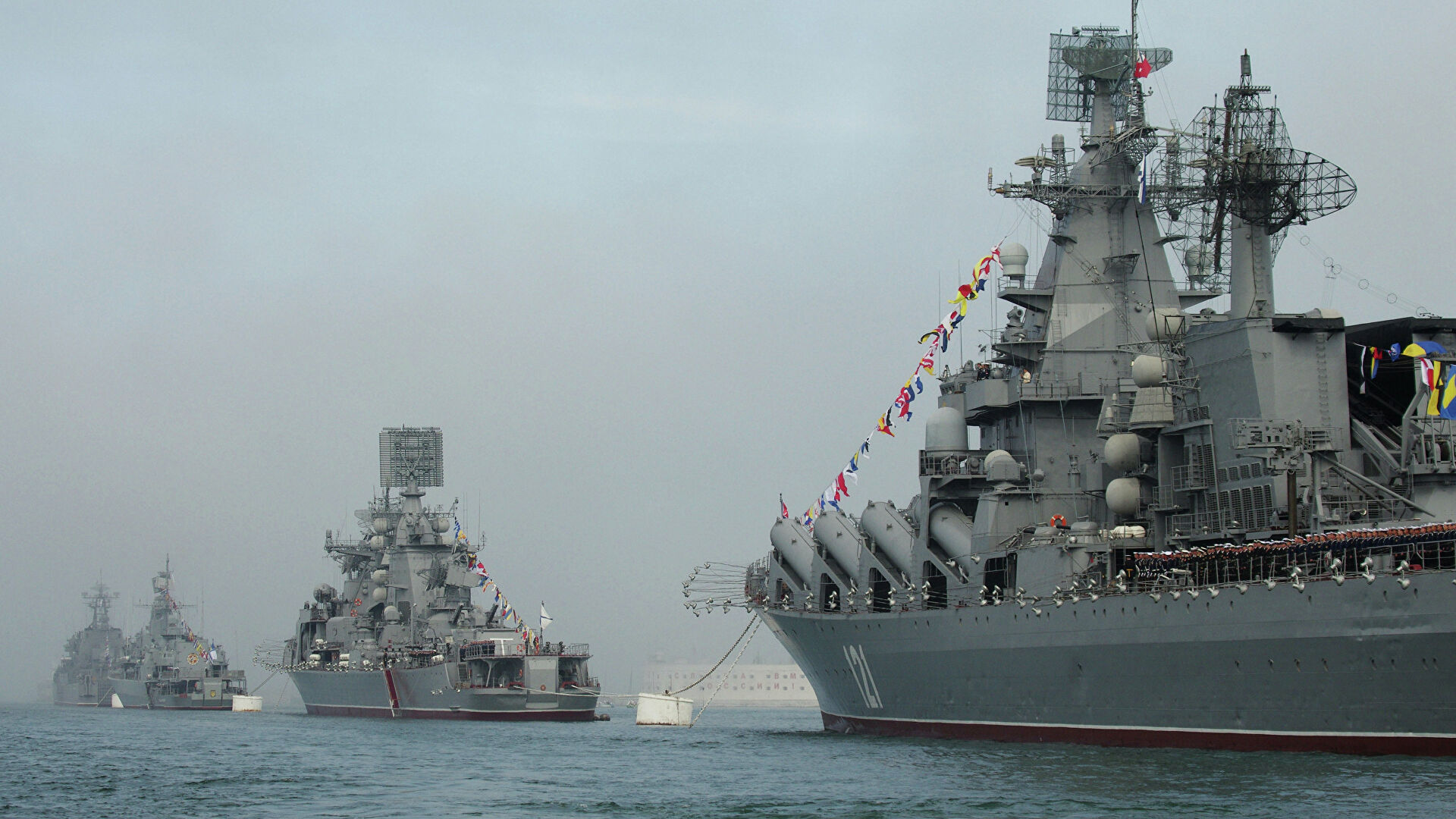 حظر سفن روسيا من المرور في الموانئ التابعة للولايات المتحدة الأمريكية