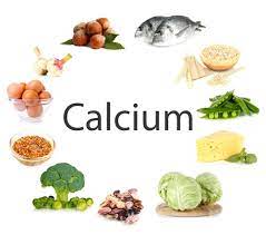 خبيرة تغذية تؤكد أن الكالسيوم عبر النظام الغذائي الصحي يفيد صحة العظام 